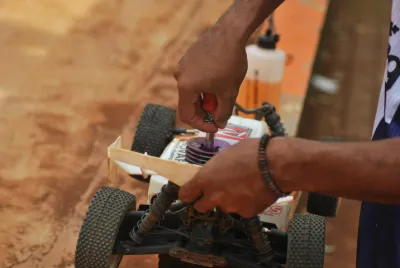 Uzaktan Kumandalı Araba Tamiri